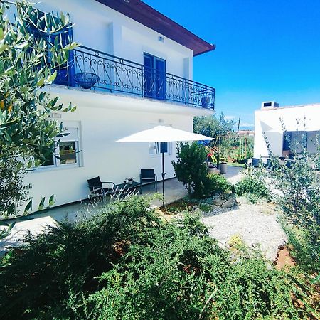 Apartmán Garden Sutomiscica Exteriér fotografie